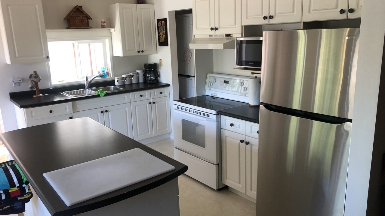 Photo of Kitchen in Unorganized Thunder Bay District