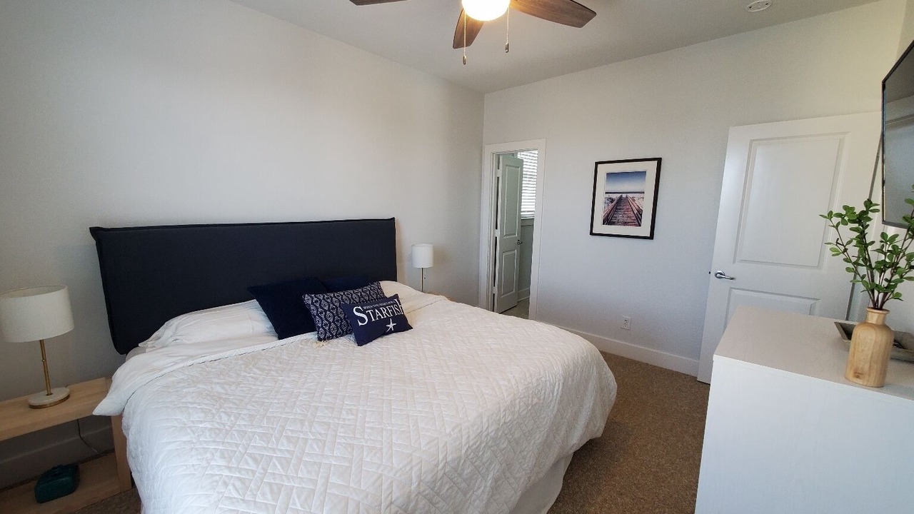 Photo of Bedroom in Galveston