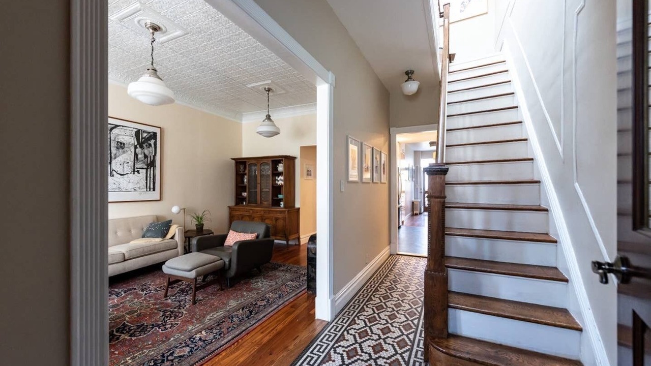 Photo of Others in Kensington