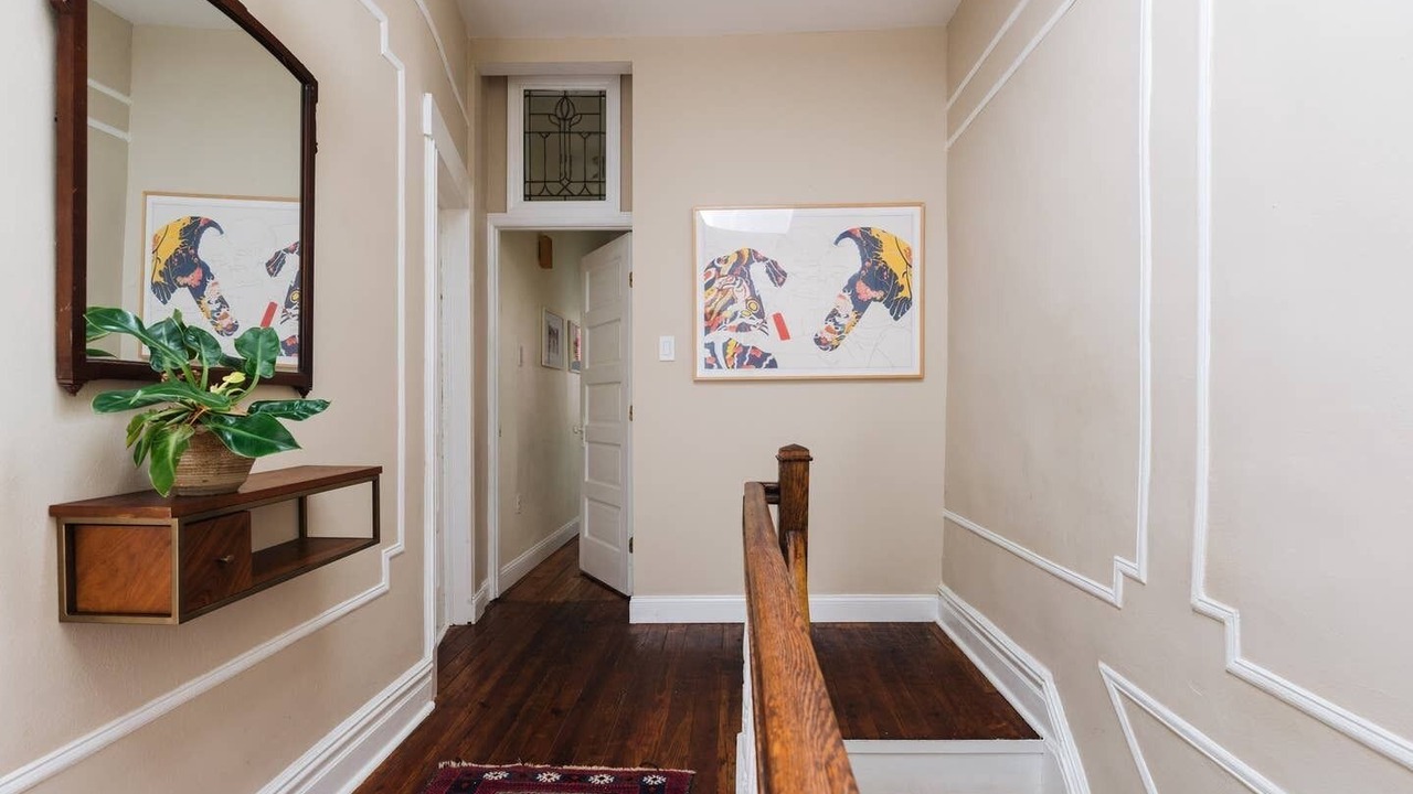 Photo of Others in Kensington