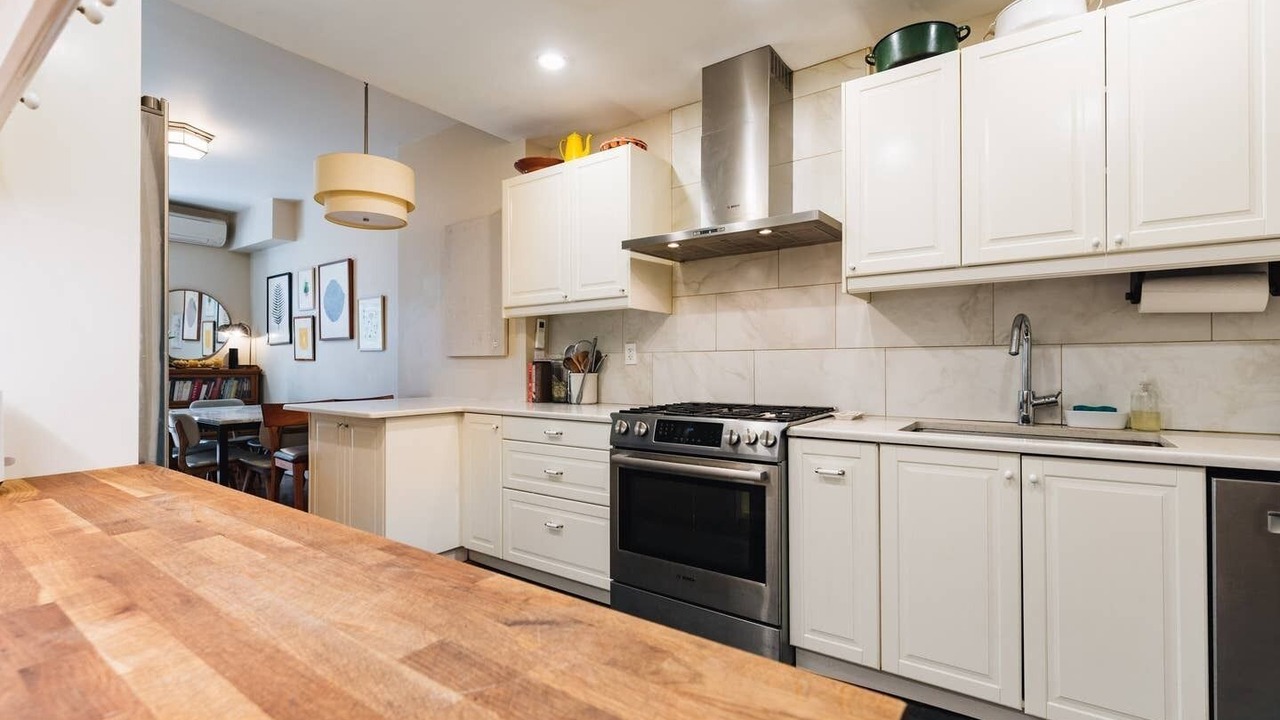 Photo of Others in Kensington