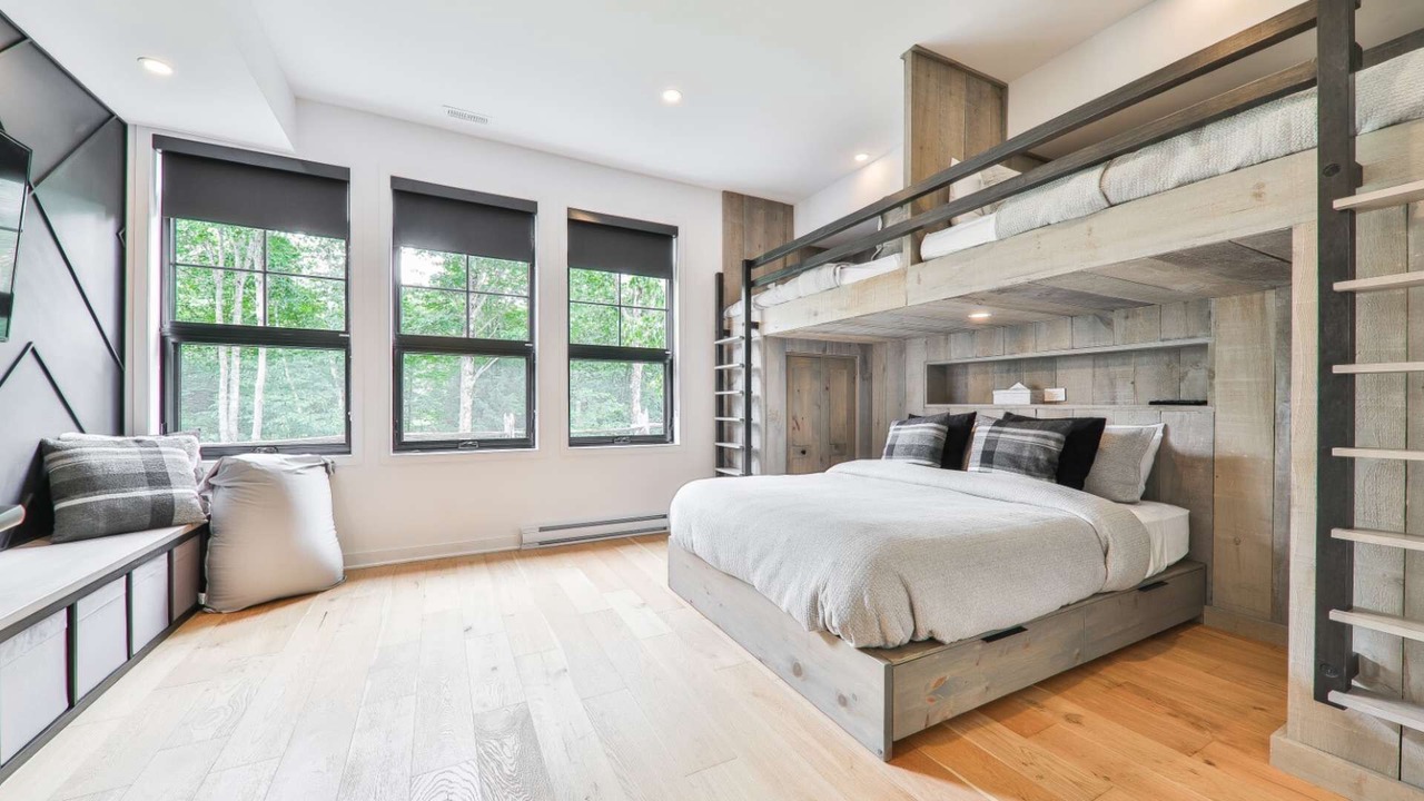 Photo of Bedroom in Tremblant-Les-Eaux