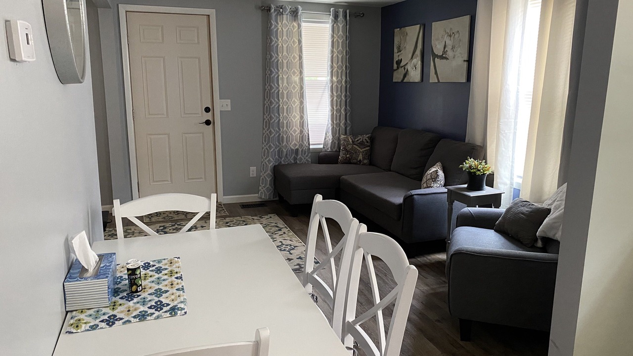 Photo of Livingroom in Adrian