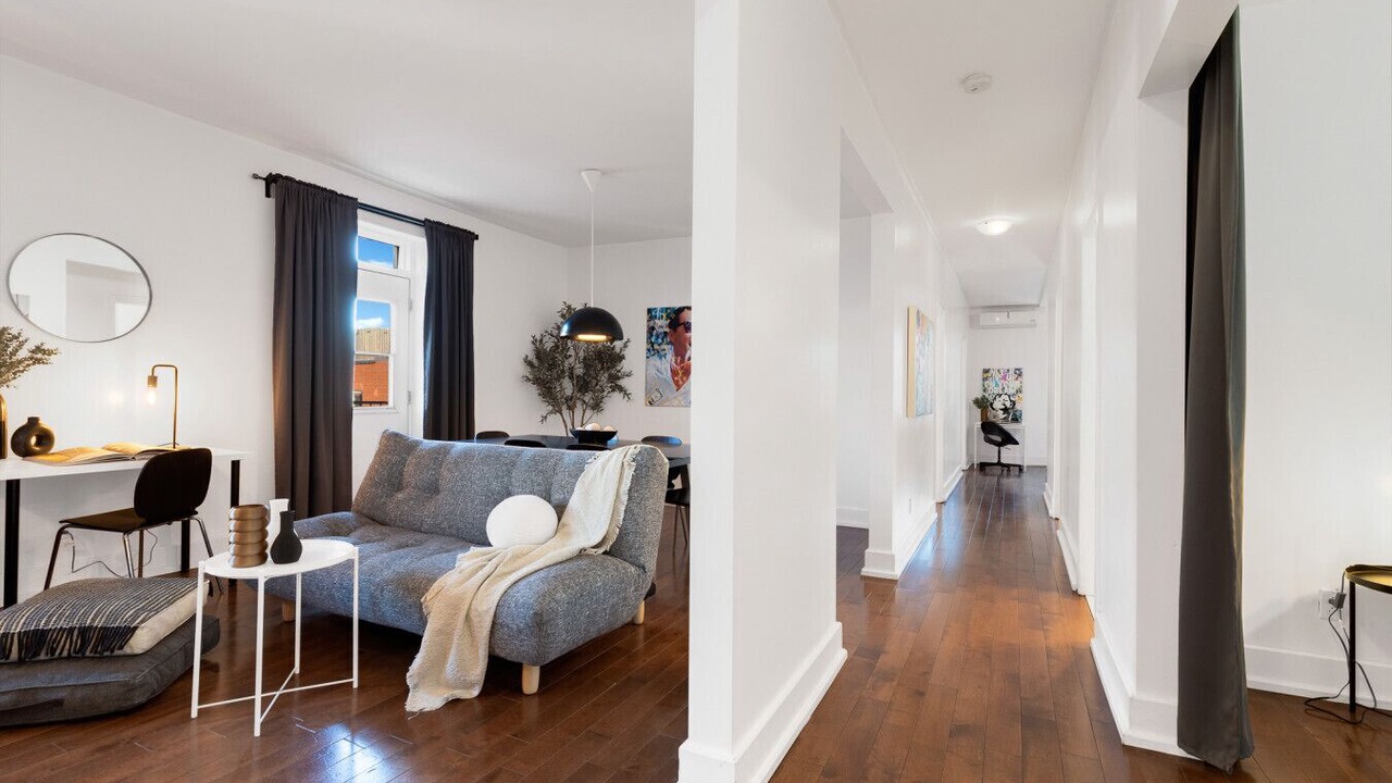 Photo of Livingroom in Plateau Mont Royal
