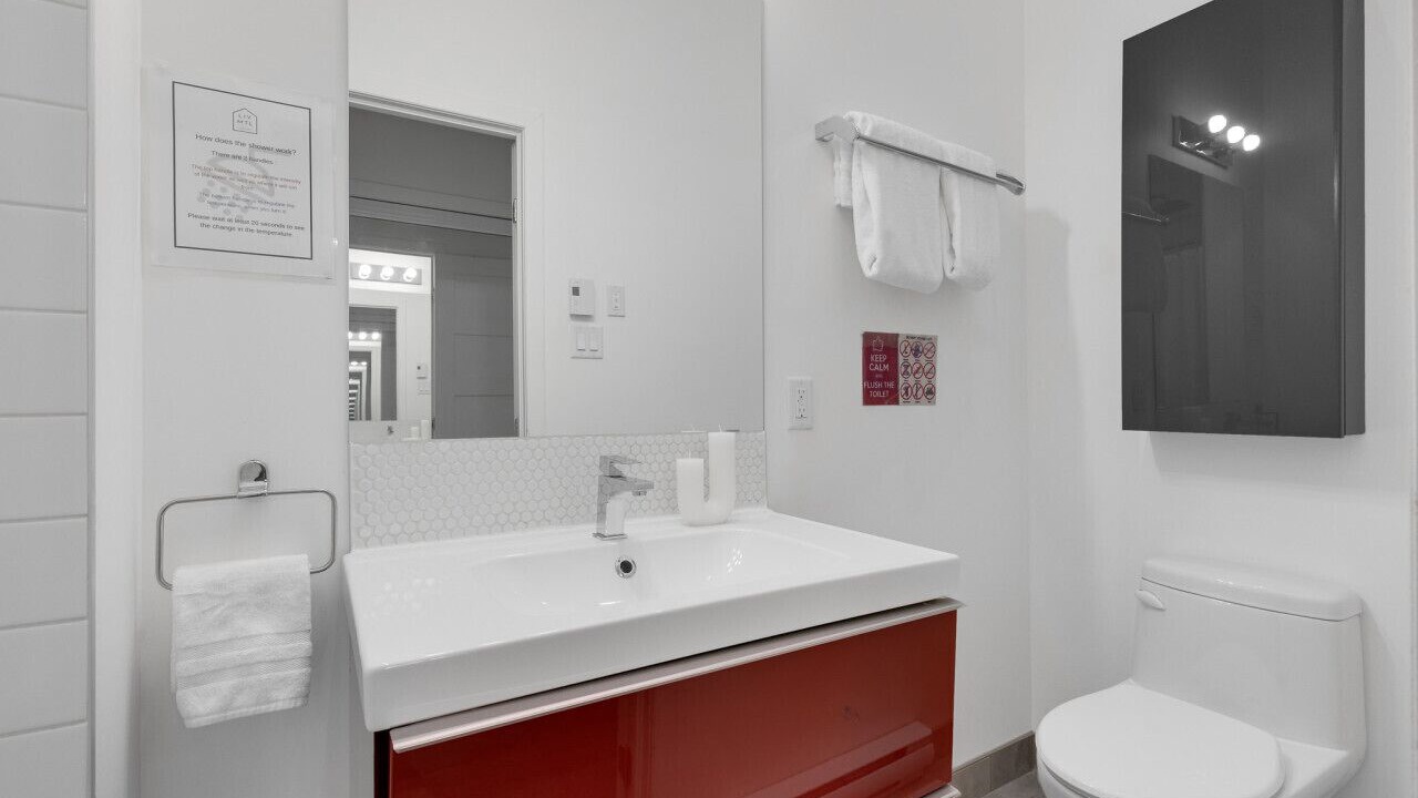 Photo of Bathroom in Downtown Montreal