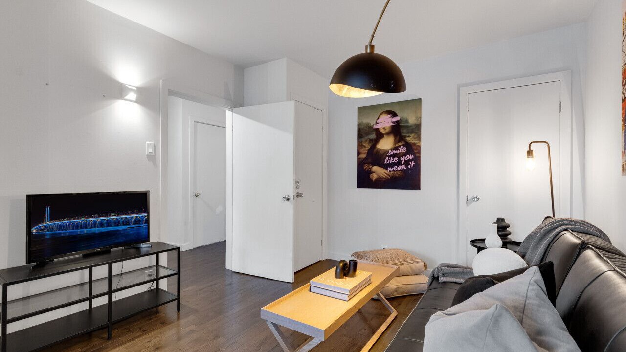 Photo of Bedroom in Plateau Mont Royal