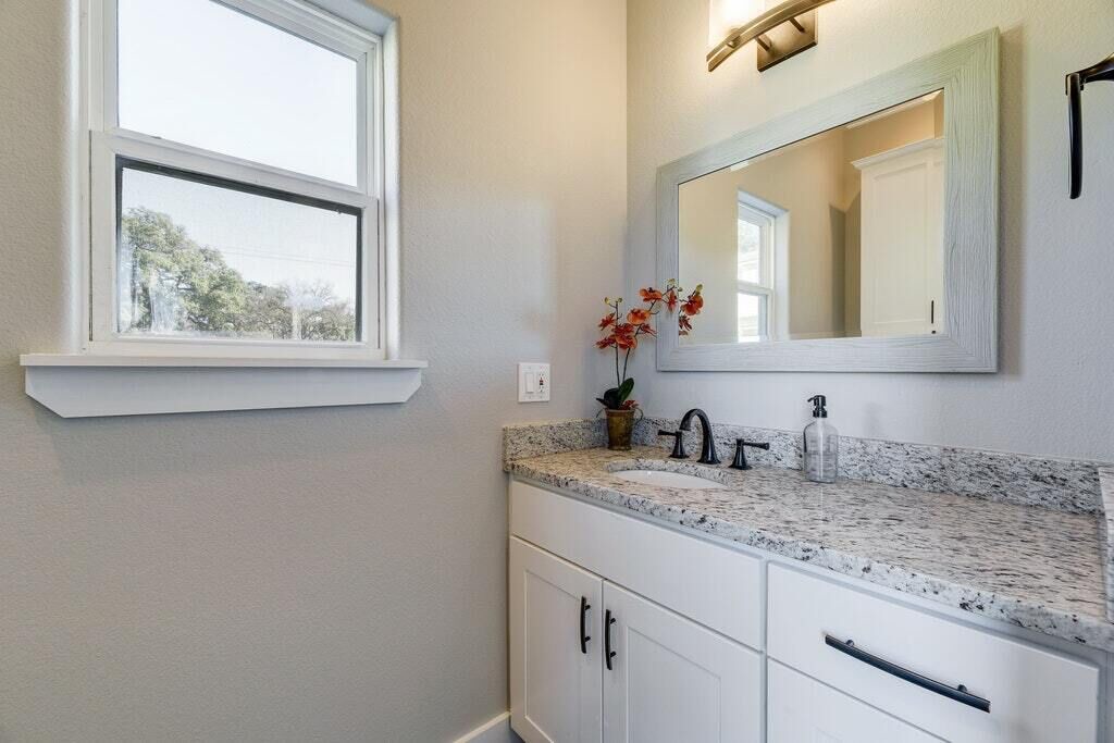 Photo of Bathroom in Granite Shoals