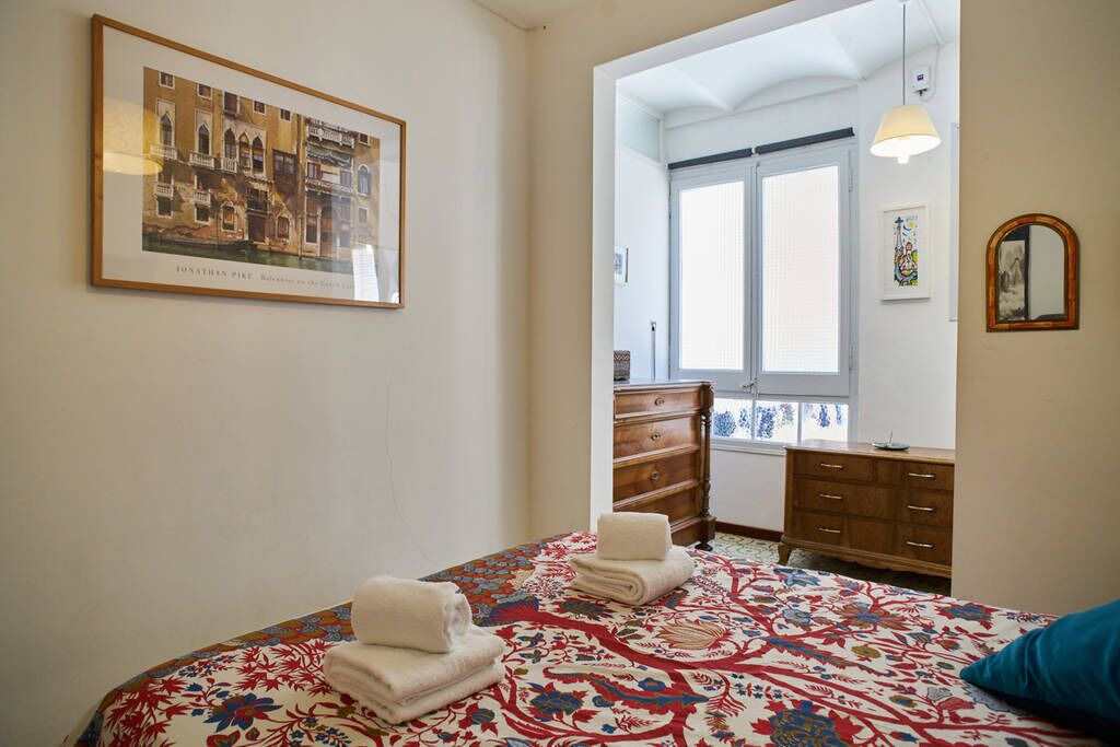 Photo of Bedroom in Sants