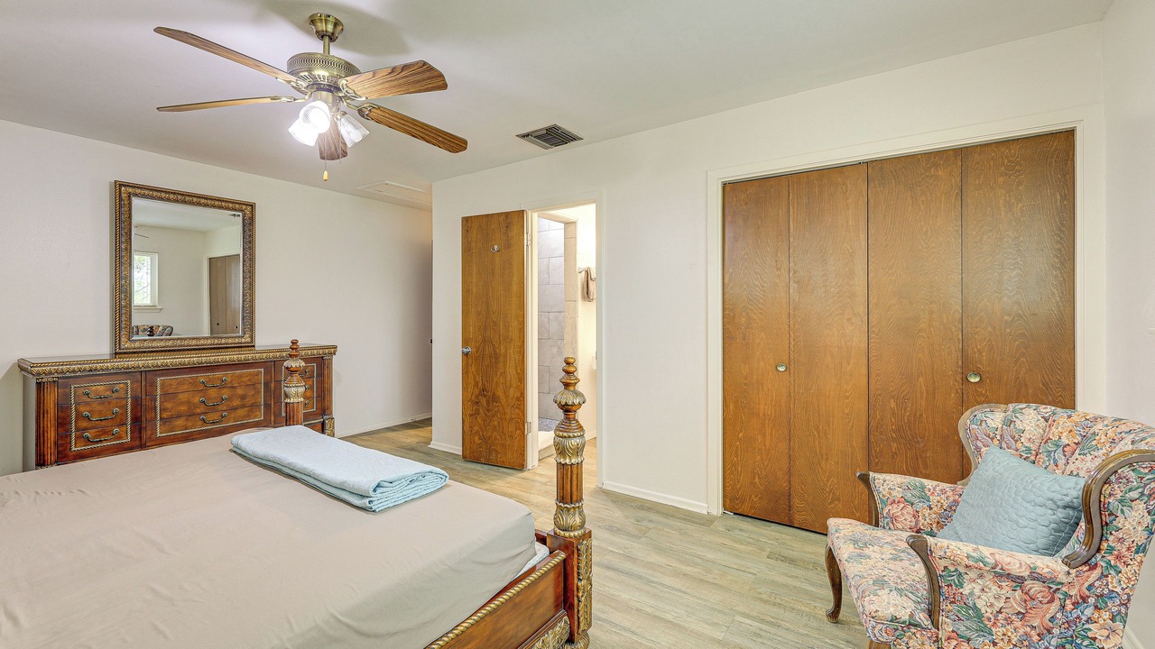 Photo of Bedroom in Medical Center District