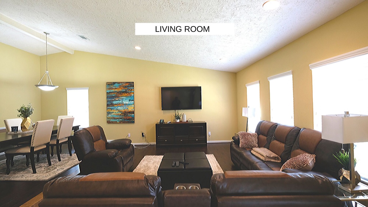 Photo of Livingroom in Quail Valley