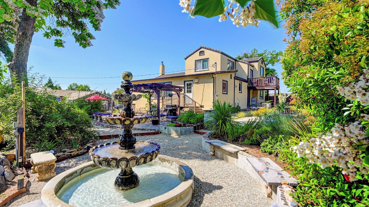 Photo of Others in Murphys