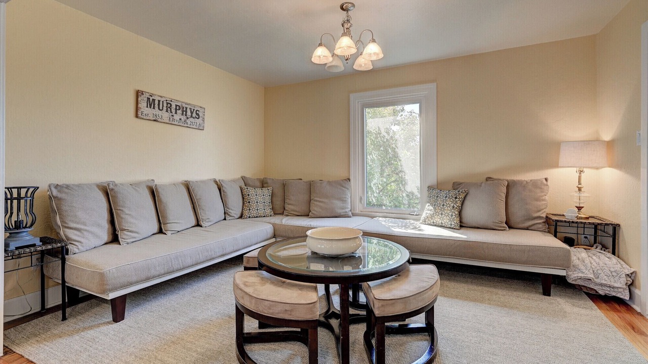 Photo of Others in Murphys