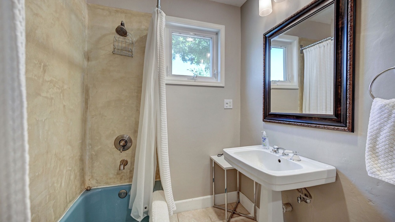 Photo of Bathroom in Murphys