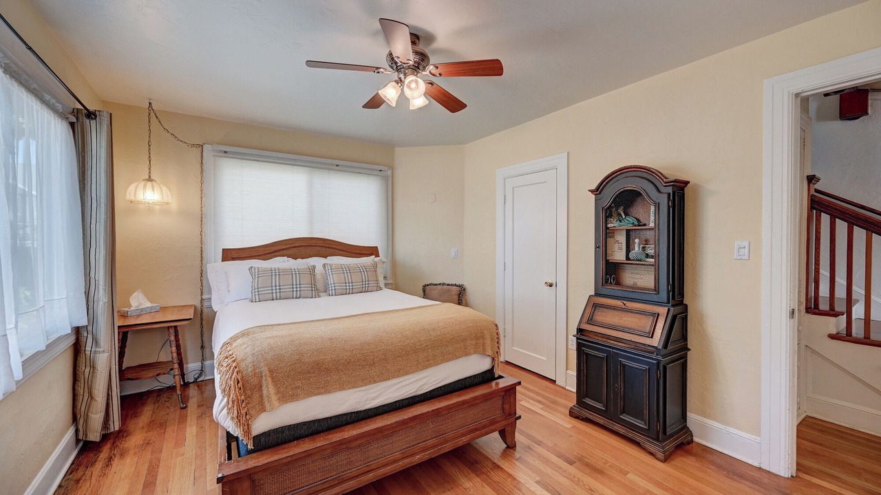 Photo of Others in Murphys