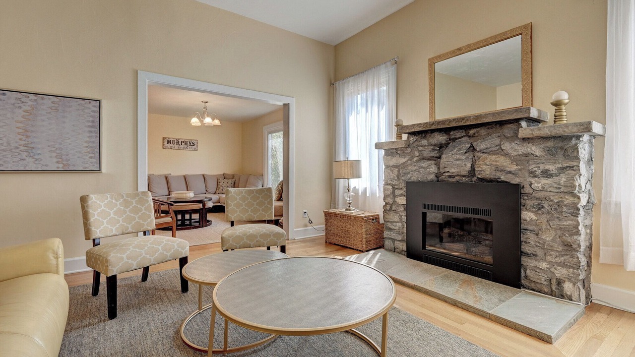 Photo of Livingroom in Murphys