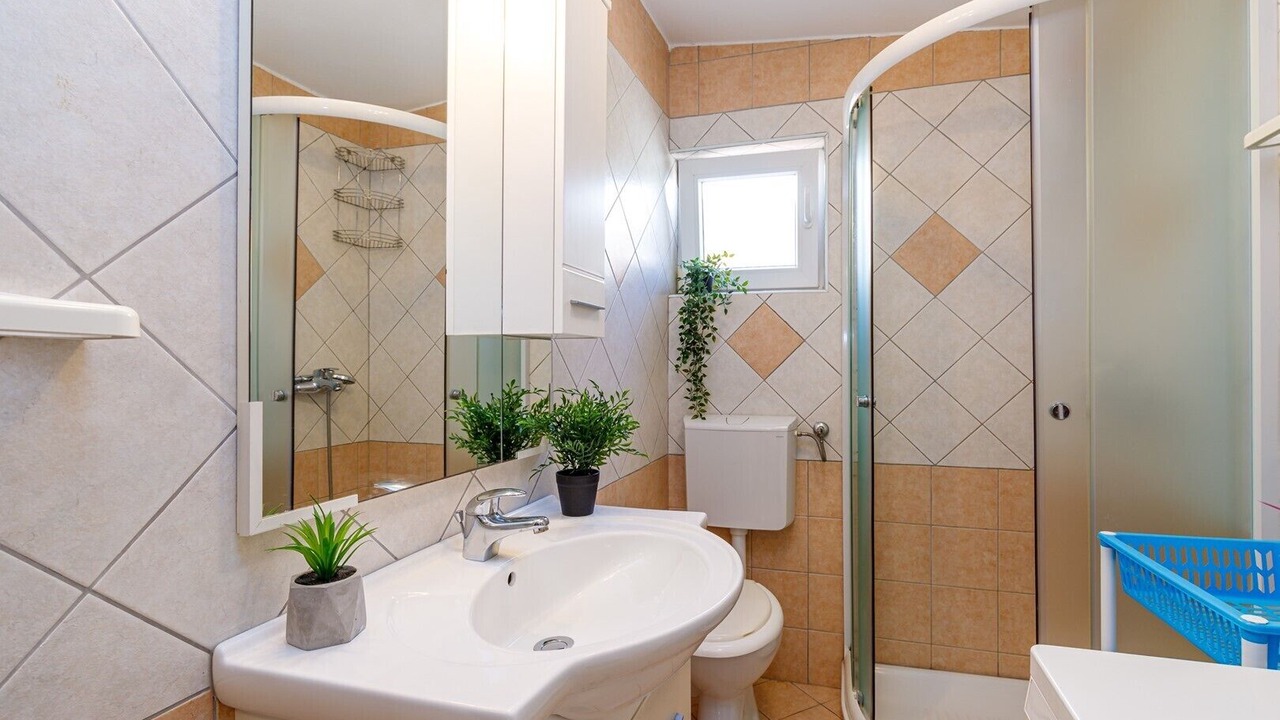 Photo of Bathroom in Skatari