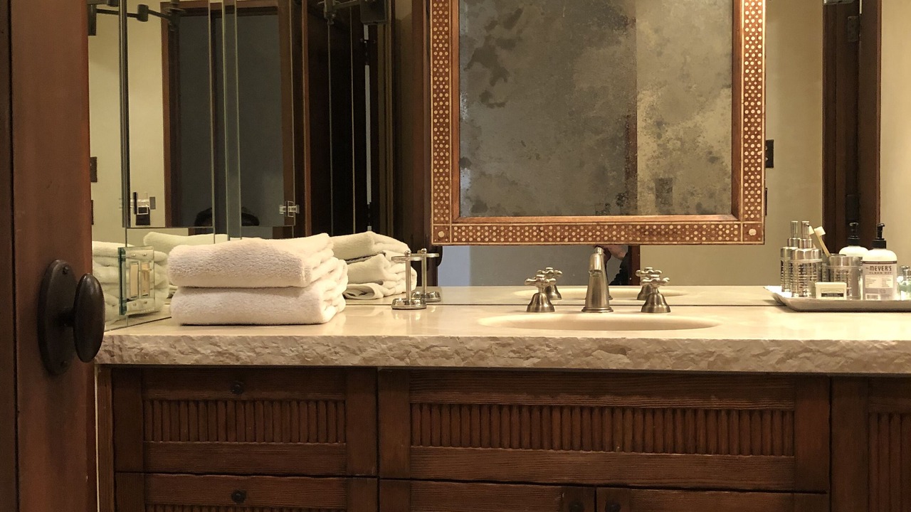 Photo of Bathroom in Red Mountain