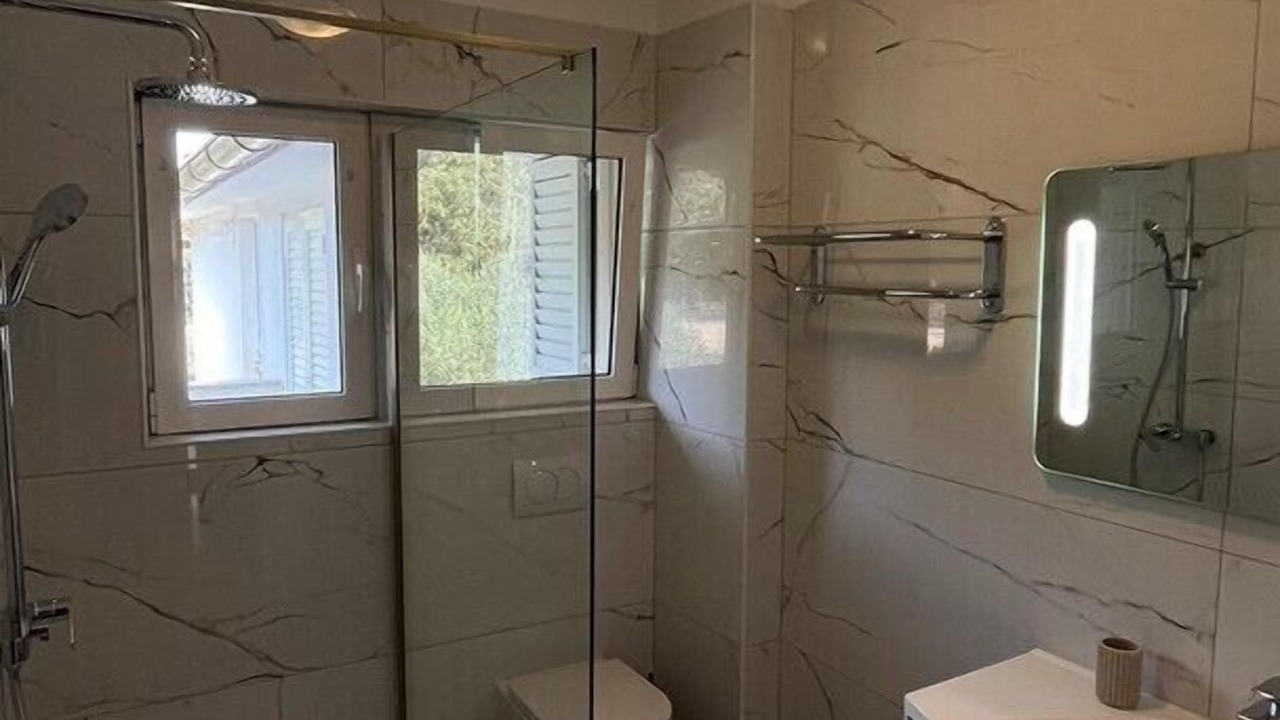 Photo of Bathroom in Suha Punta
