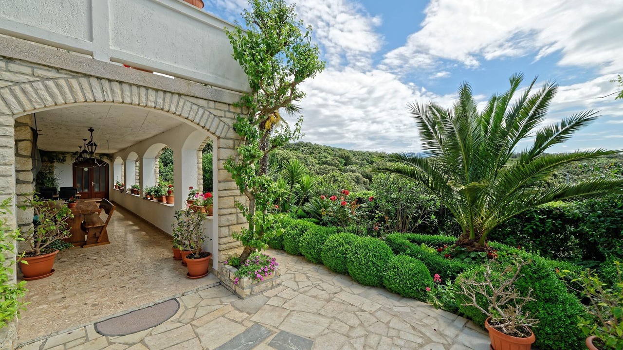 Photo of Patio Balcony in Suha Punta