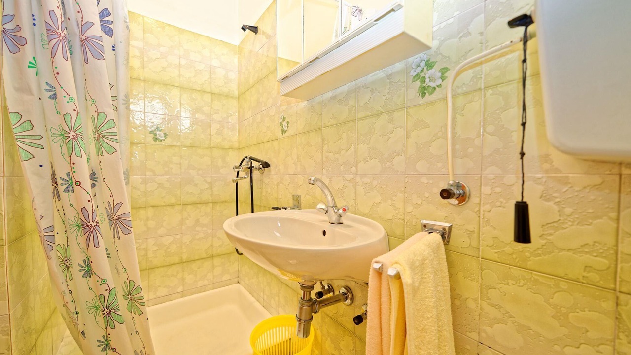 Photo of Bathroom in Rab