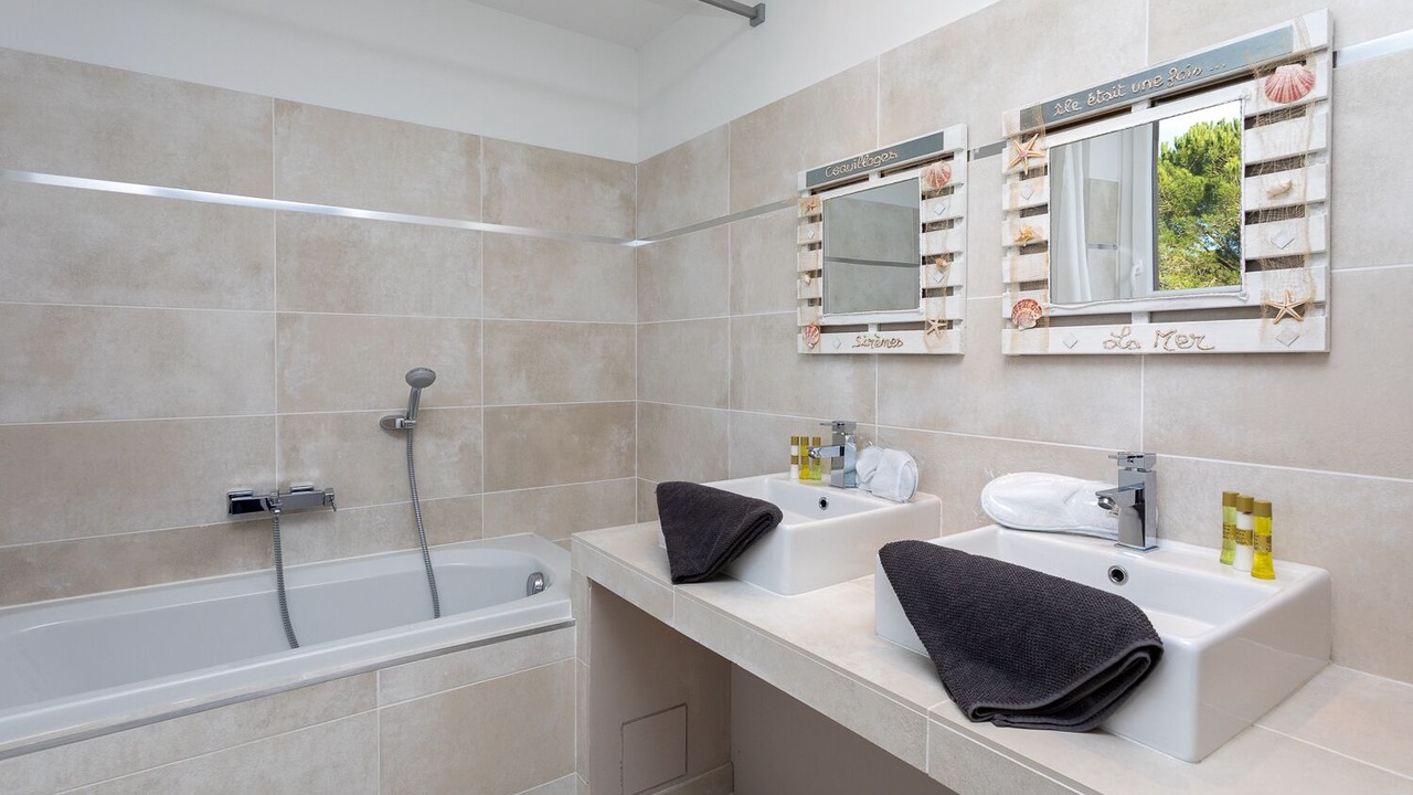 Photo of Bathroom in Bormes-Les-Mimosas