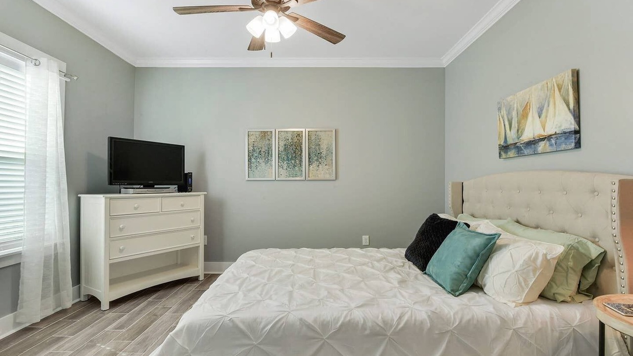 Photo of Bedroom in Gulfport