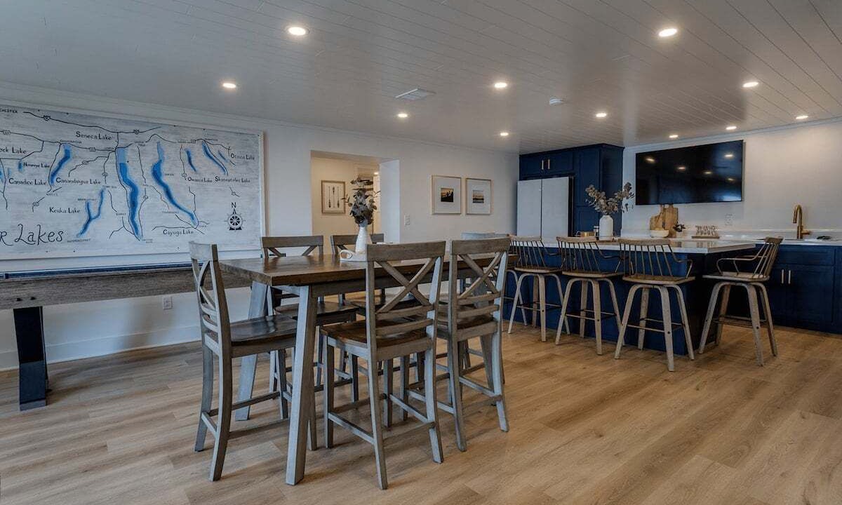 Photo of Bedroom in Teall Beach