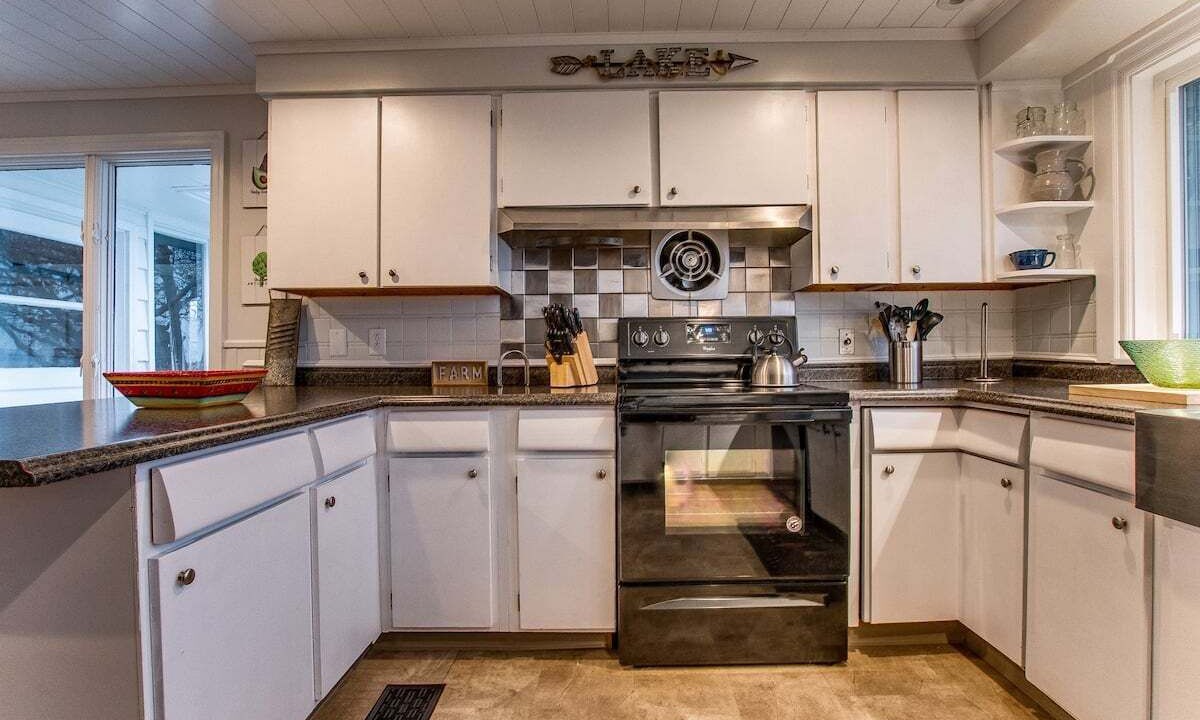 Photo of Others in Teall Beach