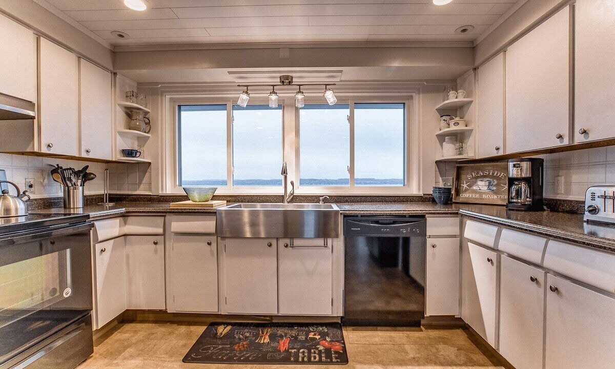 Photo of Others in Teall Beach