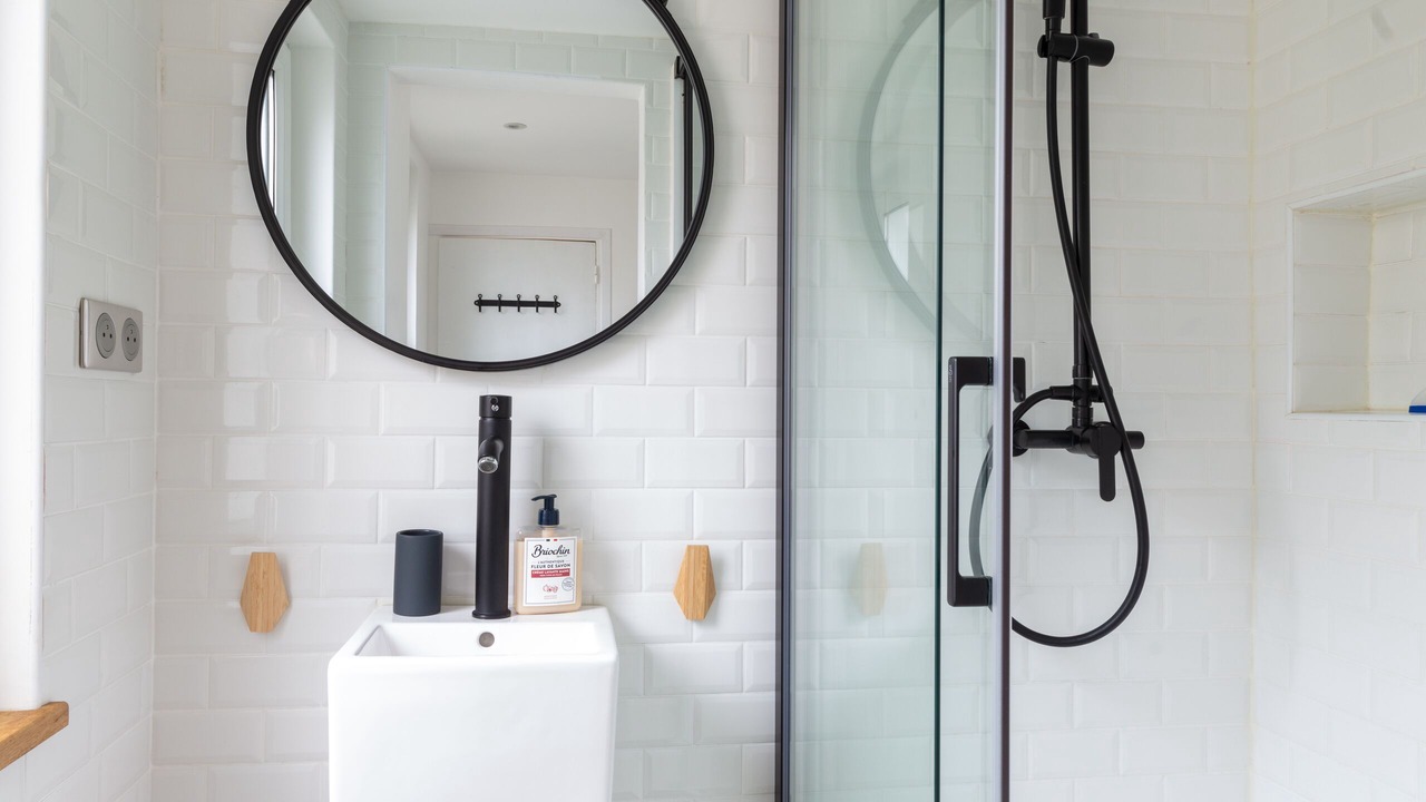 Photo of Bathroom in Saint-Martin-du-Littoral