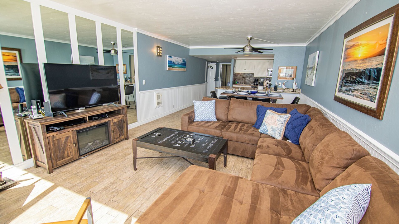 Photo of Livingroom in North Pacific Beach