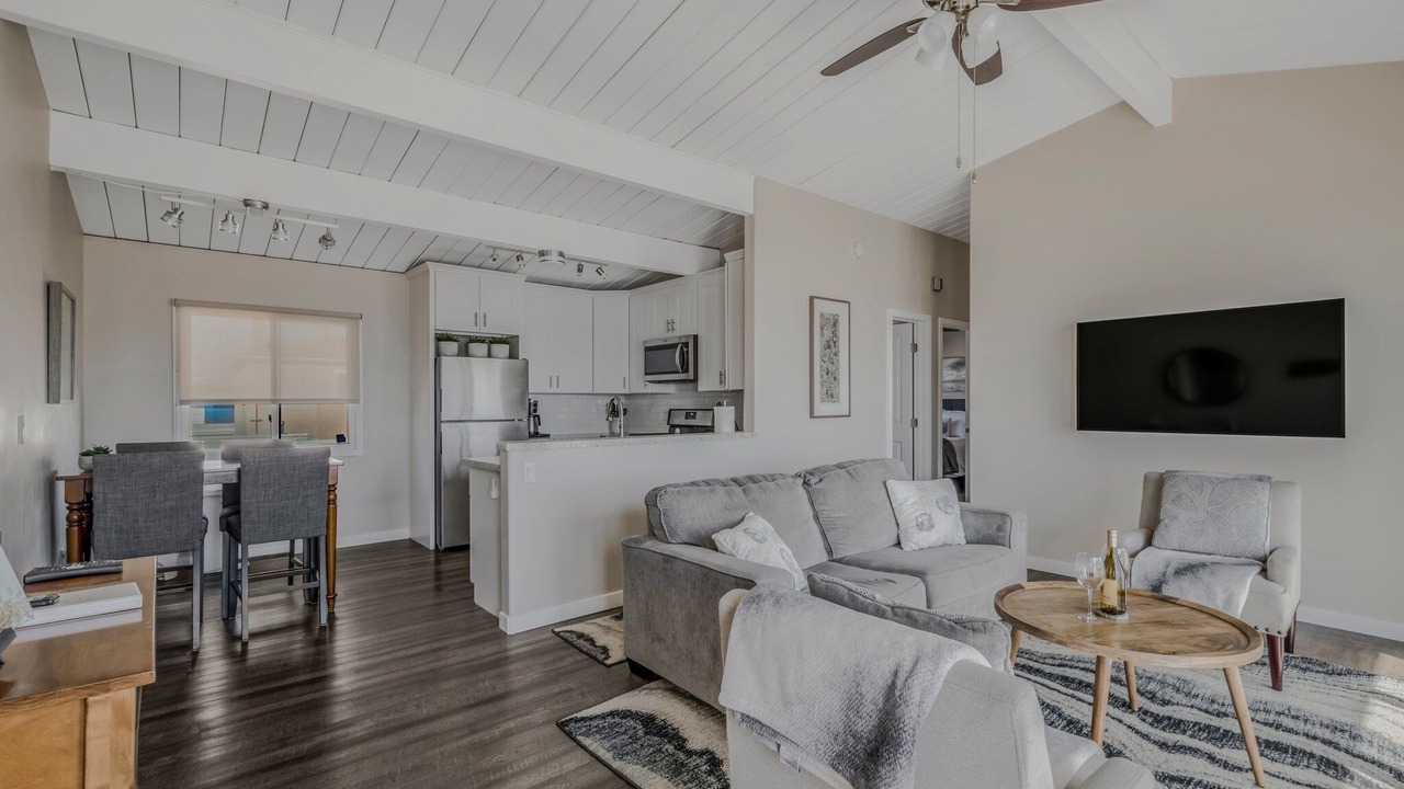 Photo of Livingroom in Ocean Beach