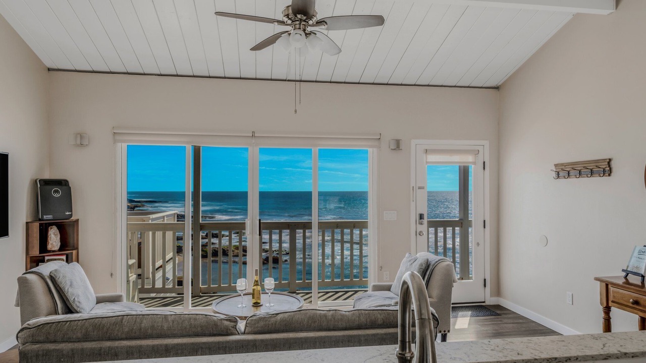 Photo of Livingroom in Ocean Beach