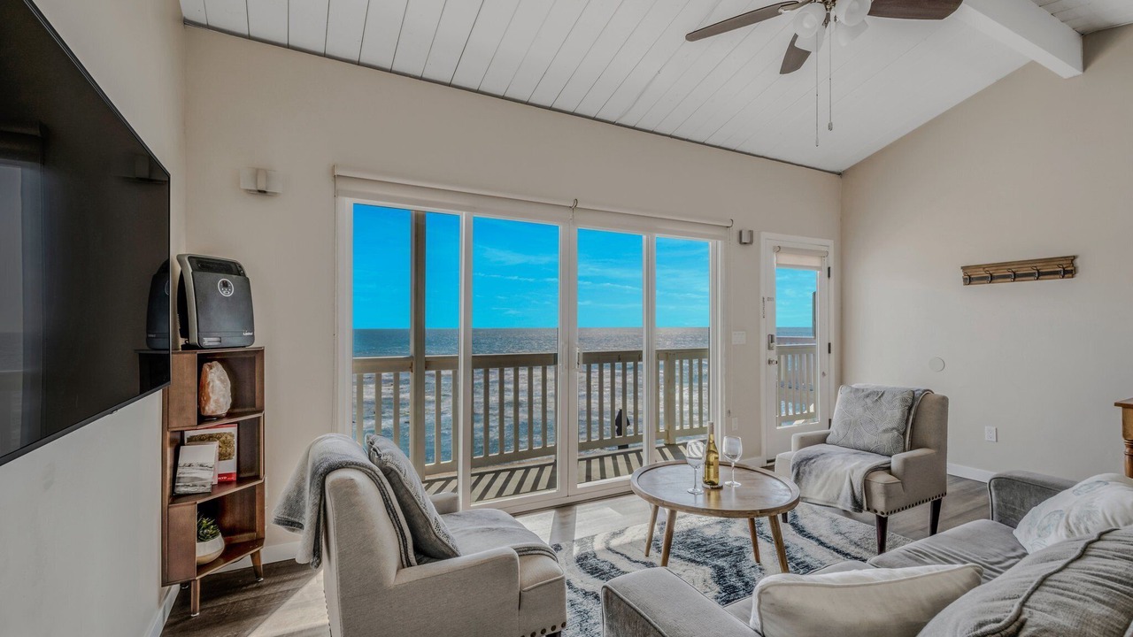 Photo of Livingroom in Ocean Beach