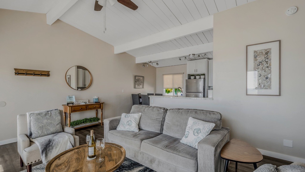 Photo of Livingroom in Ocean Beach