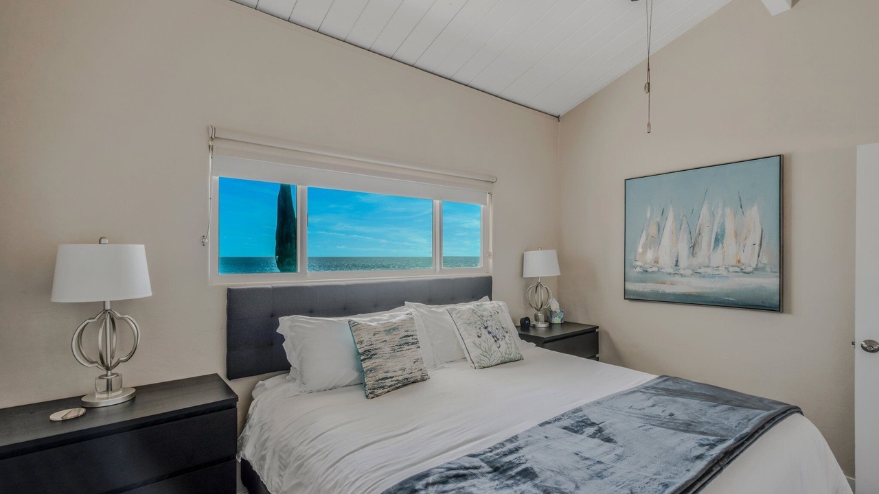 Photo of Bedroom in Ocean Beach