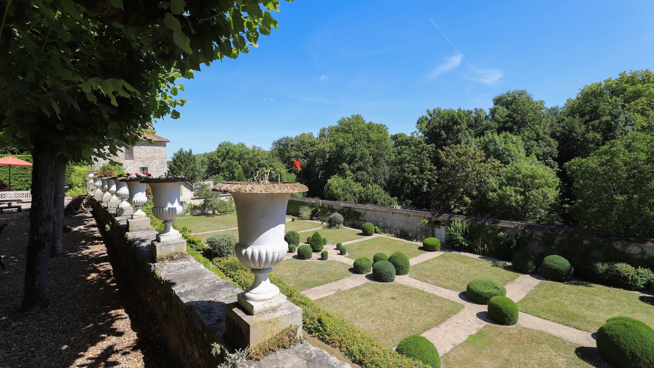 Photo of Outdoor in Moret-sur-Loing