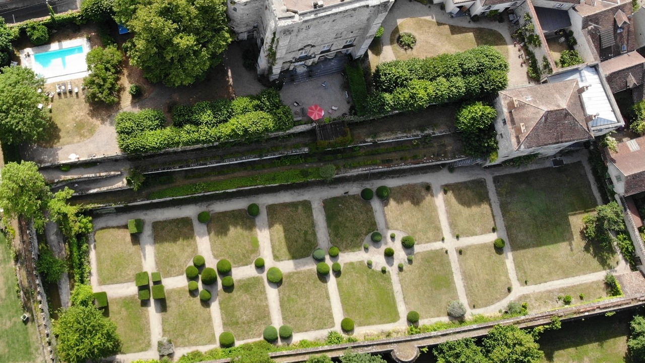 Photo of Outdoor in Moret-sur-Loing