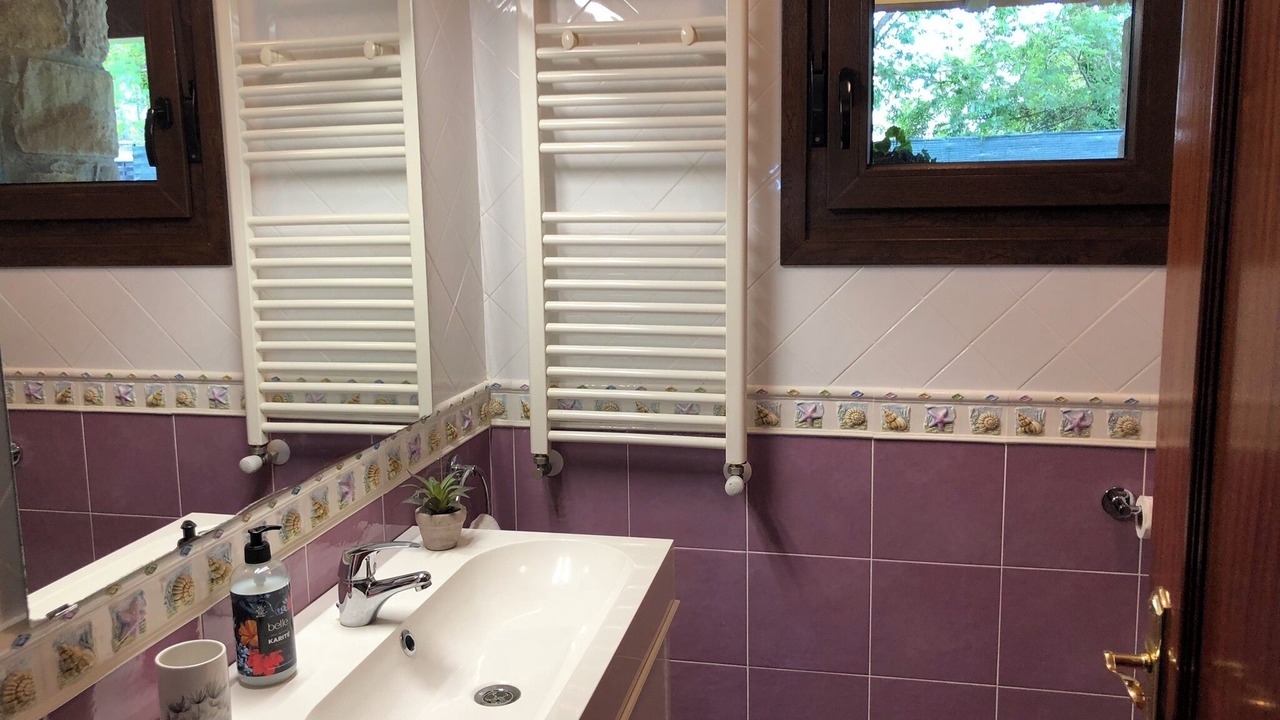 Photo of Bathroom in Ispaster