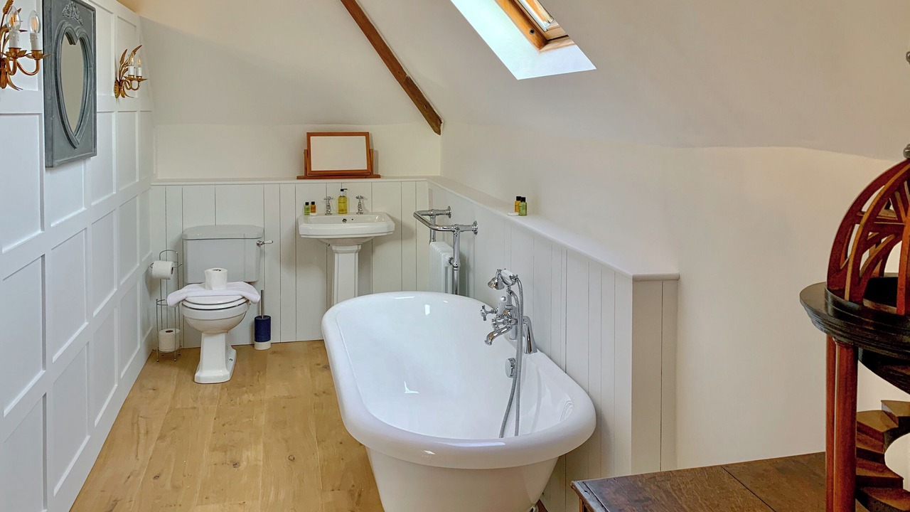 Photo of Bathroom in Hollingbourne
