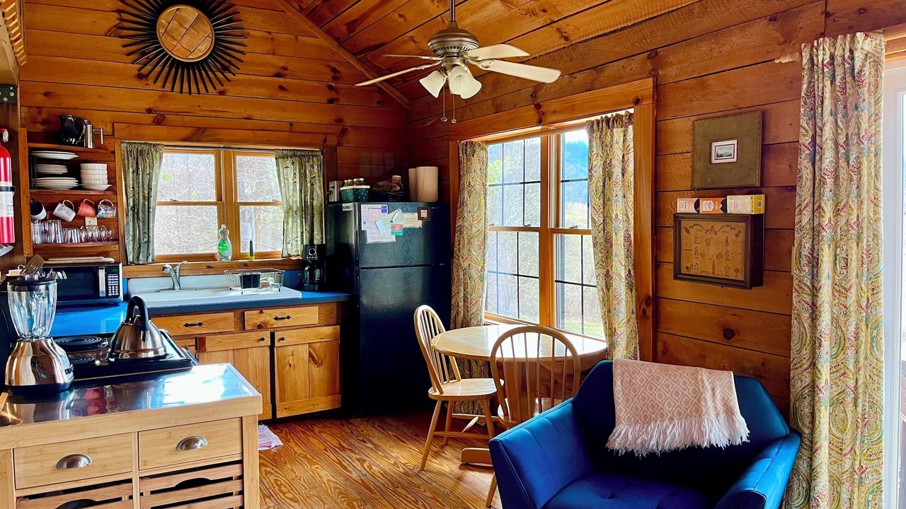 Photo of Livingroom in Hot Springs