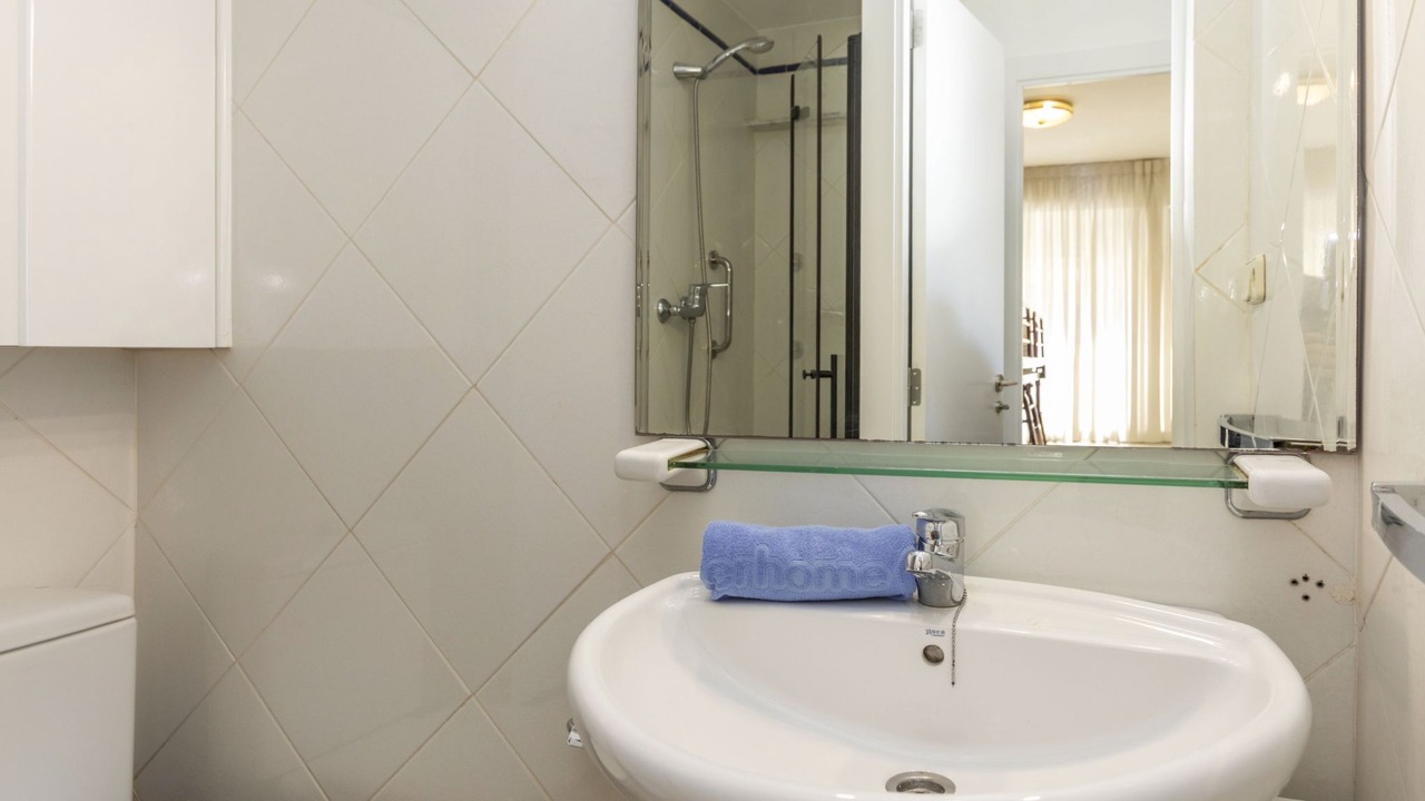 Photo of Bathroom in Torredembarra