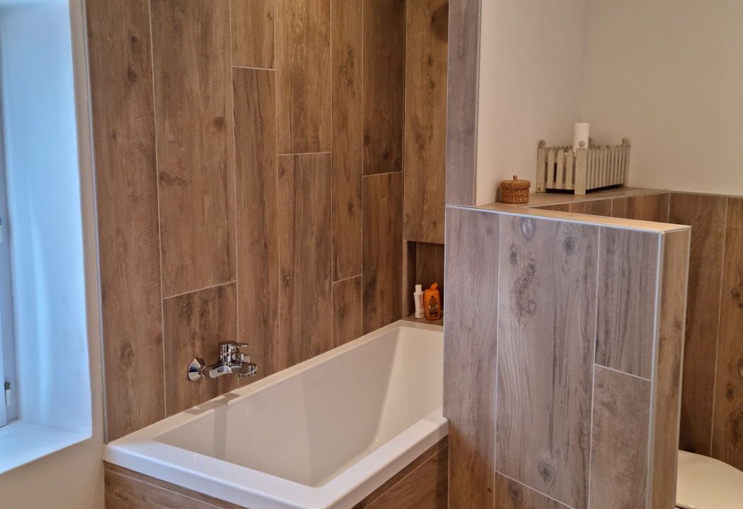 Photo of Bathroom in La Couarde-sur-Mer