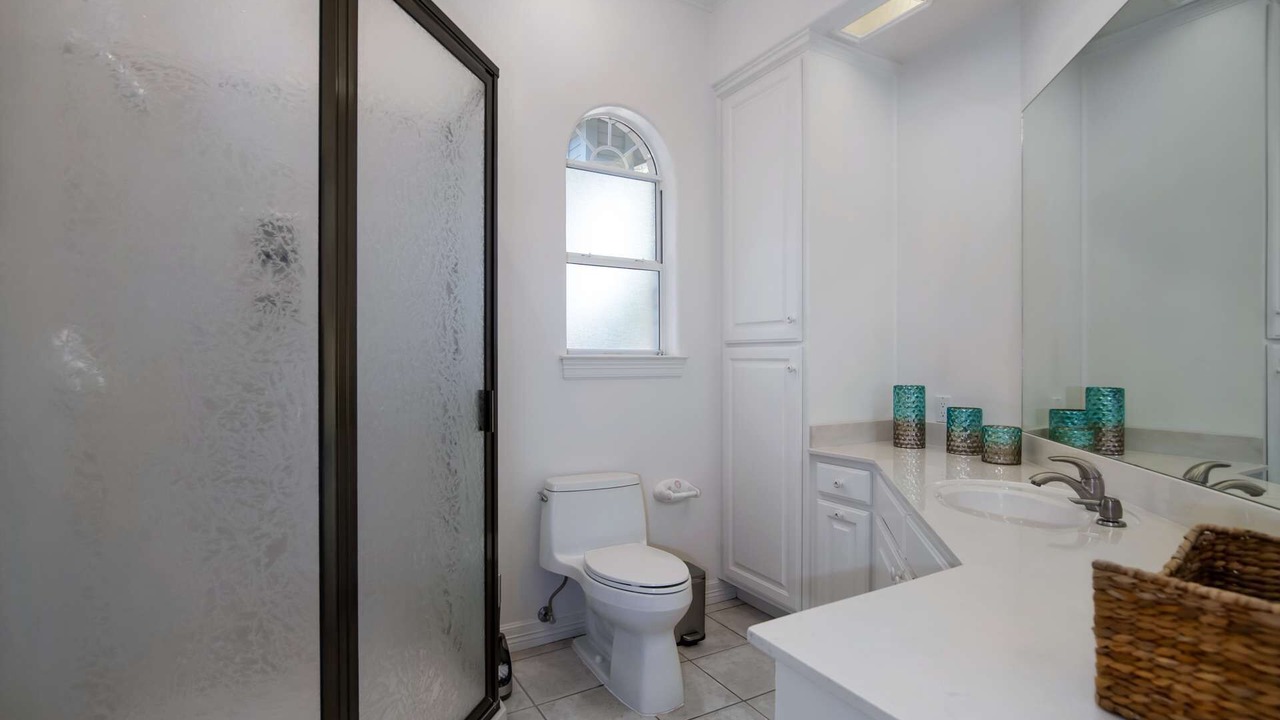 Photo of Bathroom in Lakeway