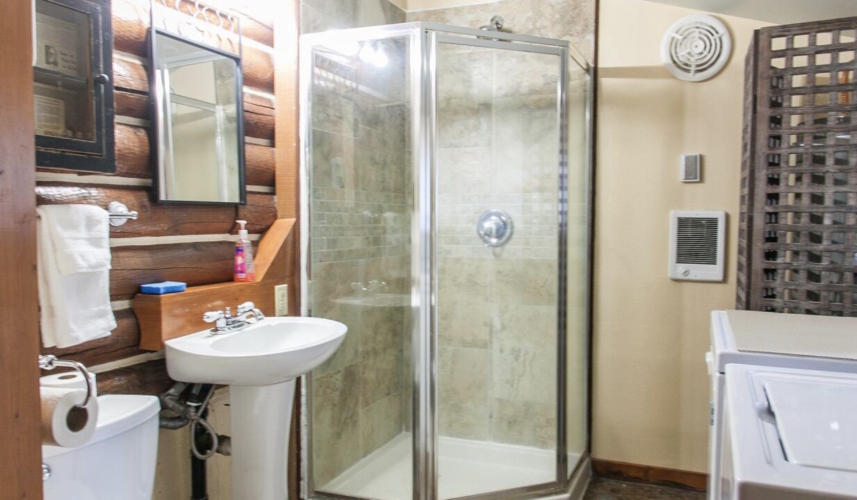 Photo of Bathroom in Deschutes River Woods