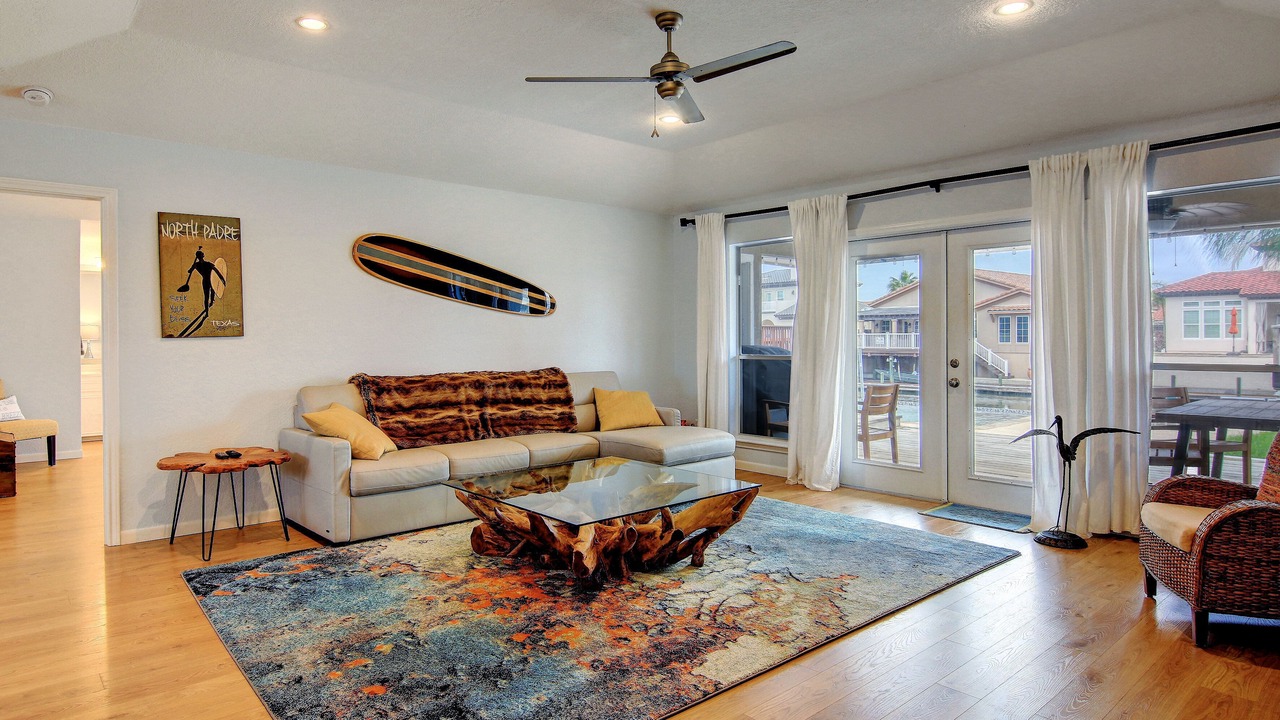Photo of Livingroom in Corpus Christi