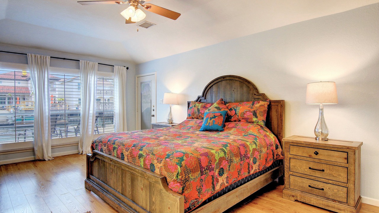 Photo of Bedroom in Corpus Christi