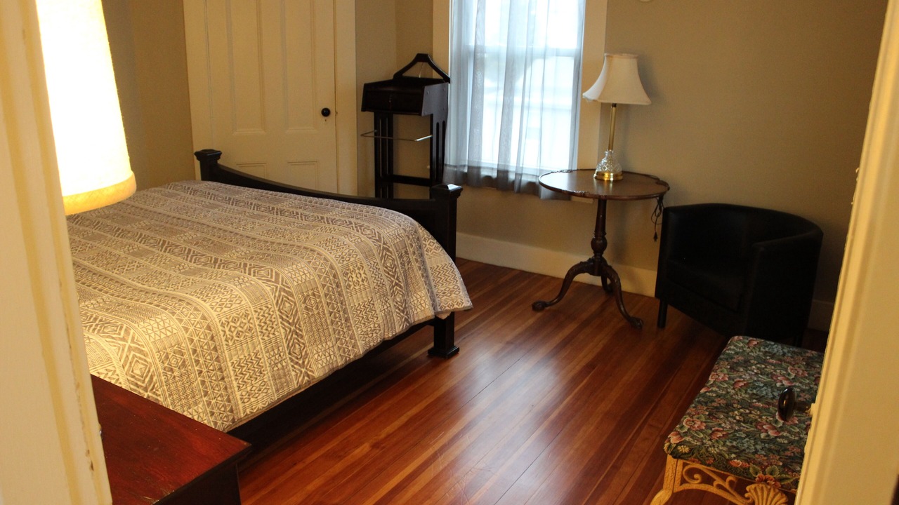 Photo of Bedroom in Salem