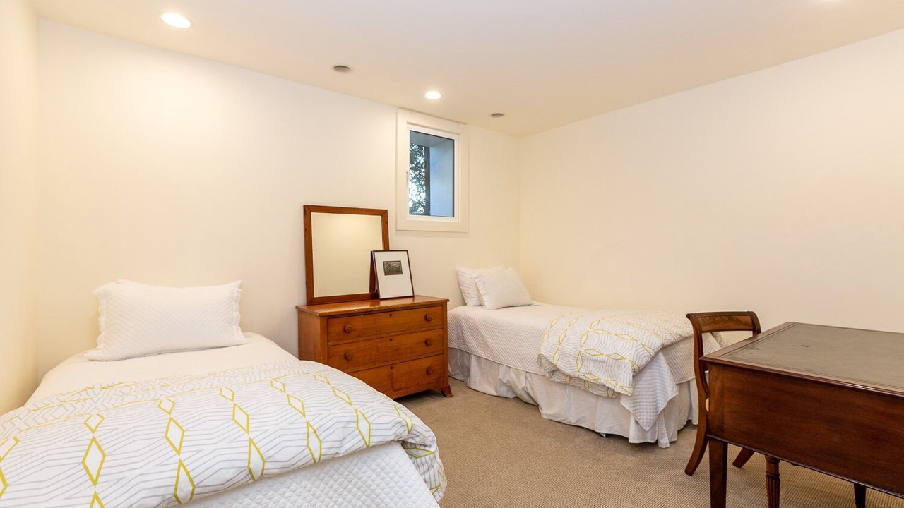 Photo of Bedroom in Lower Pacific Heights