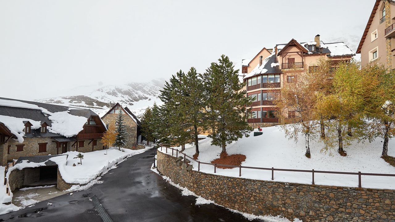 Photo of Outdoor in Beret